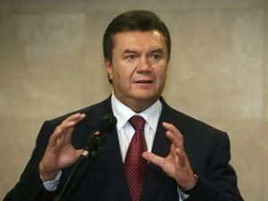 Янукович не комментирует реструктуризацию "Нефтегаза"
