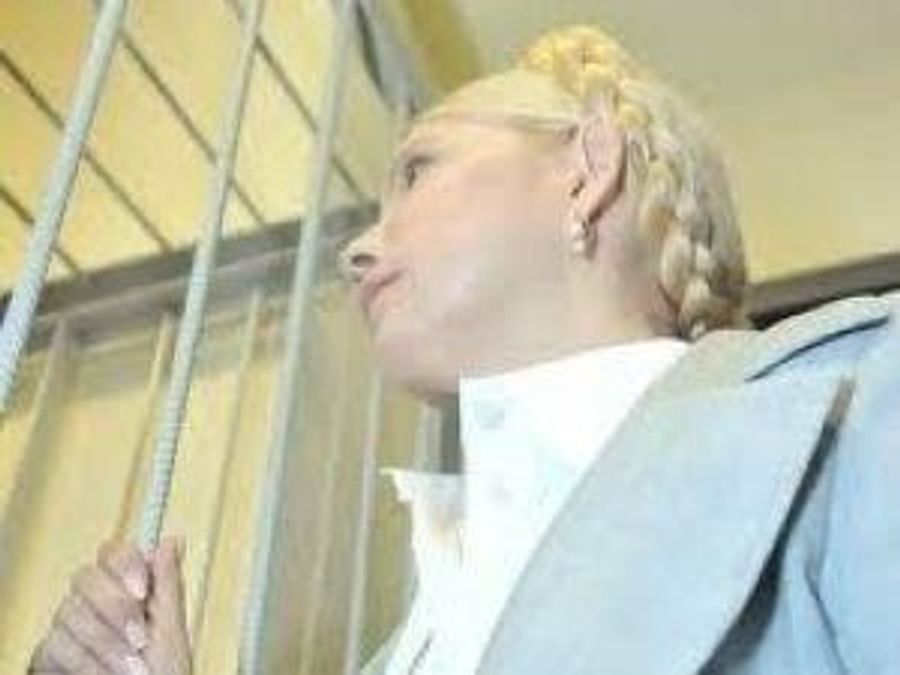 Тимошенко знову відмовилася від медогляду комісії МОЗ, навіть з особистим лікарем Тимошенко знову відмовилася від медогляду комісії МОЗ, навіть з особистим лікарем