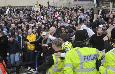 В Лондоне на марше арестовали 60 человек 