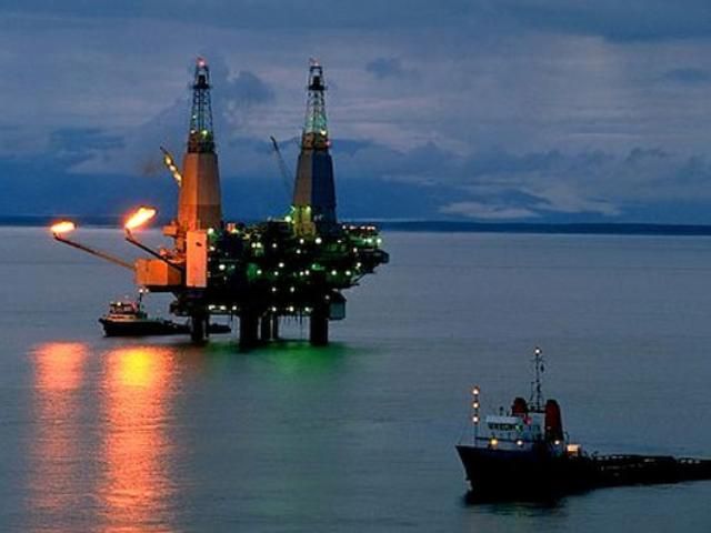 В Мексиканском заливе снизили добычу газа и нефти