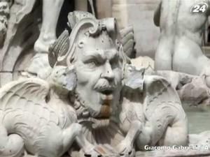 В Риме вандалы атаковали фонтан Мавра и Треви В Риме вандалы атаковали фонтан Мавра и Треви