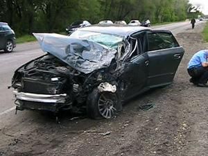 В Винницкой области попал в аварию нардеп от БЮТ Петр Гасюк В Винницкой области попал в аварию нардеп от БЮТ Петр Гасюк