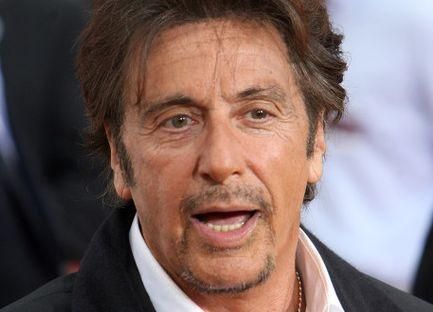 Аль Пачино хочет ставить спектакли в театрах Нью-Йорка Аль Пачино хочет ставить спектакли в театрах Нью-Йорка