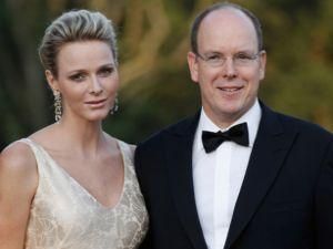 Князь Монако Альбер II и его жена — самая красивая пара