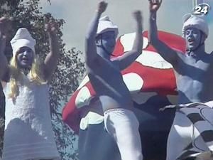 У Лісабоні відбулись перегони на чудернацьких “болідах” У Лісабоні відбулись перегони на чудернацьких “болідах”