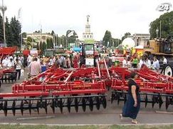 Виробників сільгосптехніки звільнять від імпортних мит