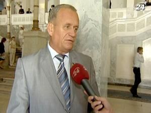 Опозиція протестує, регіонали - дивуються Опозиція протестує, регіонали - дивуються