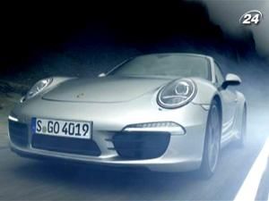 Экономная Panamera и реактивный 911 Carrera - новинки от Porsche