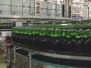 Обсяги виробництва пива в Україні зменшуються
