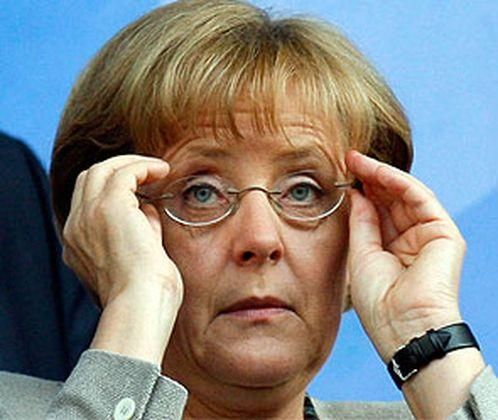 Канцлер Німеччини: крах євро спричинить і крах Європи