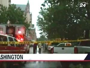Строительный кран упал на Национальный собор в Вашингтоне