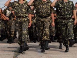 Украинцев будут штрафовать за одежду в стиле "милитари"