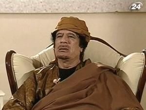 Інтерпол видав ордер на арешт Муаммара Каддафі Інтерпол видав ордер на арешт Муаммара Каддафі