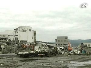 В Японії згадали жертв землетрусів та цунамі В Японії згадали жертв землетрусів та цунамі