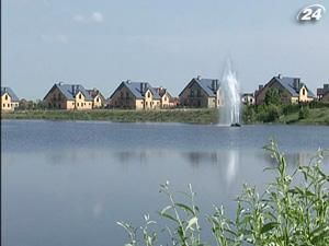 В коттеджных поселках под Киевом продано 105 домов