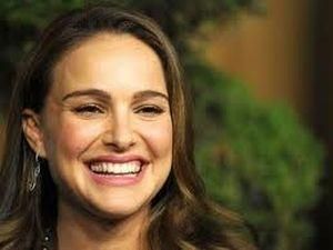 Наталі Портман вперше показала сина Наталі Портман вперше показала сина