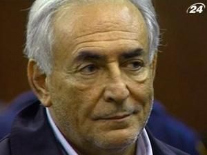 Екс-голову МВФ Стросс-Кана знову допитували Екс-голову МВФ Стросс-Кана знову допитували