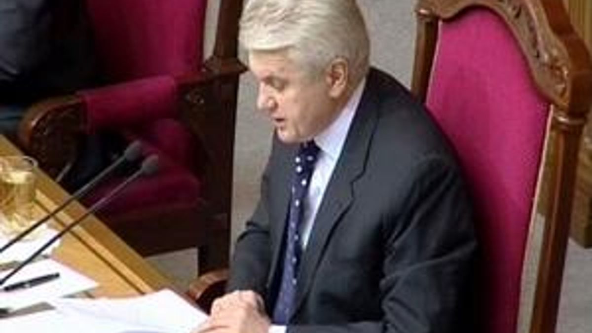 ЗМІ: Опозиція ініціює відставку спікера Литвина ЗМІ: Опозиція ініціює відставку спікера Литвина