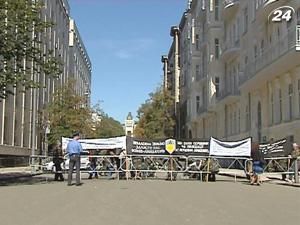 Ликвидаторы аварии на ЧАЭС объявили бессрочную голодовку Ликвидаторы аварии на ЧАЭС объявили бессрочную голодовку