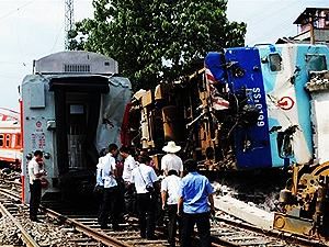 В Аргентине столкнулись два поезда и автобус, есть жертвы