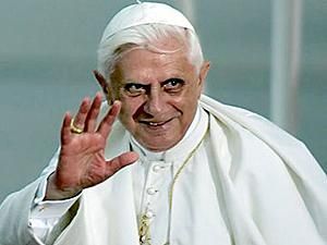 На Папу Римського подали в суд На Папу Римського подали в суд