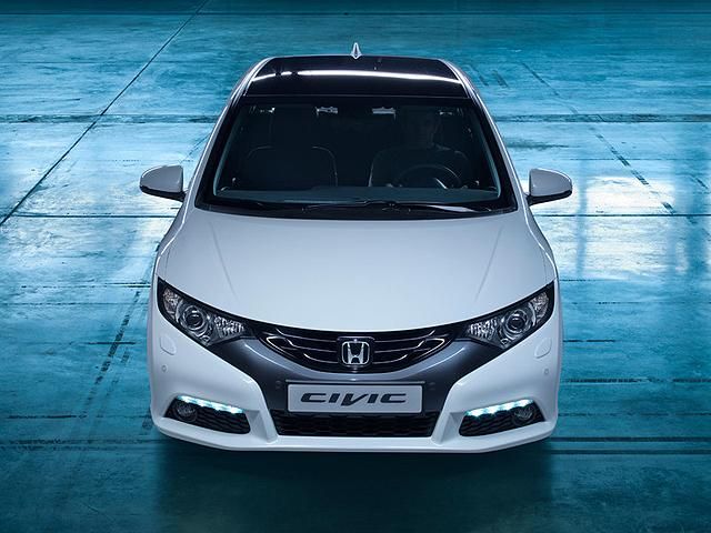 Honda привезла во Франкфурт новый Civic Honda привезла во Франкфурт новый Civic