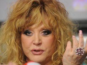 Алла Пугачова вступає у партію Алла Пугачова вступає у партію