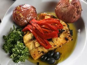 У саудівському ресторані штрафують клієнтів, які не доїдають страви У саудівському ресторані штрафують клієнтів, які не доїдають страви