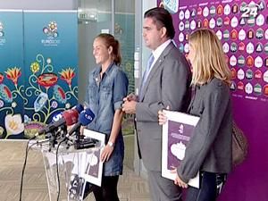 Сестры Бондаренко - новые друзья “Евро-2012” Сестры Бондаренко - новые друзья “Евро-2012”