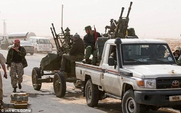 Повстанці планують сьогодні завершити взяття Сирта Повстанці планують сьогодні завершити взяття Сирта