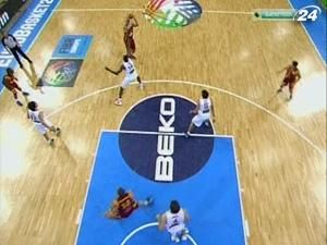 Збірна Іспанії втретє поспіль зіграє в фіналі Збірна Іспанії втретє поспіль зіграє в фіналі