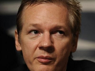 WikiLeaks хоче продавати речі Джуліана Асcанжа