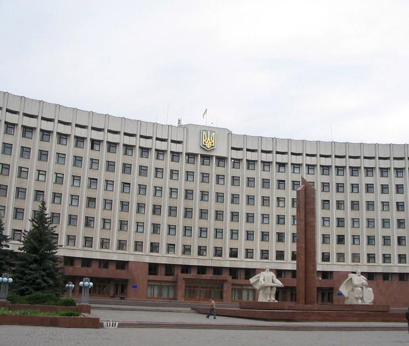Івано-Франківська облрада критикує законопроект про регіональні мови Івано-Франківська облрада критикує законопроект про регіональні мови