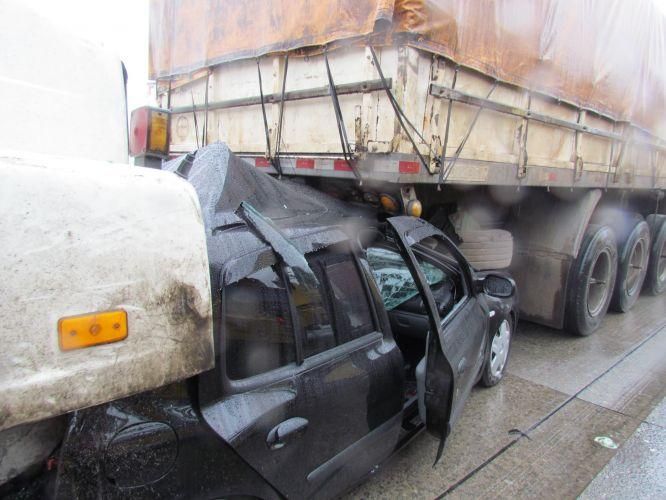 У Бразилії мегааварія - постраждало 300 авто У Бразилії мегааварія - постраждало 300 авто