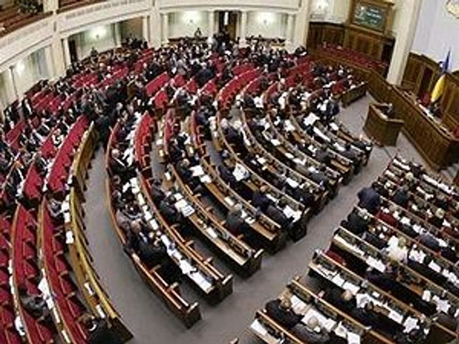 Парламент відмовився підняти пенсії для дітей війни Парламент відмовився підняти пенсії для дітей війни