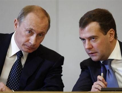 СМИ: Януковича в Москве ждет жесткий разговор с Путиным и Медведевым СМИ: Януковича в Москве ждет жесткий разговор с Путиным и Медведевым