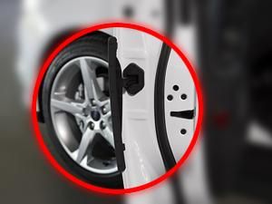 Ford разработал протектор для защиты от ударов дверью Ford разработал протектор для защиты от ударов дверью