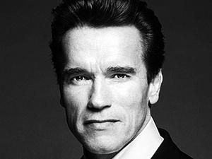 Шварценеггер пише книгу про зраду дружині Шварценеггер пише книгу про зраду дружині