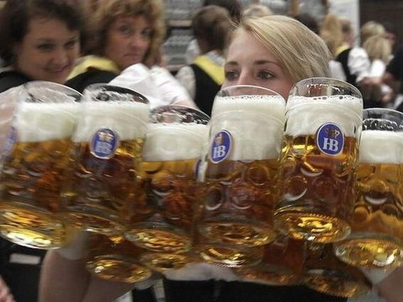 На "Октоберфесті" виявили недолив пива На "Октоберфесті" виявили недолив пива