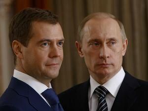 Медведєв: Путін повинен стати кандидатом у президенти Медведєв: Путін повинен стати кандидатом у президенти