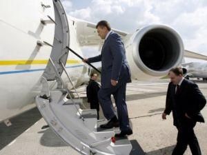 Янукович полетел в Москву