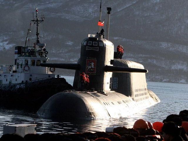 На Камчатці рибацький човен врізався в атомну субмарину