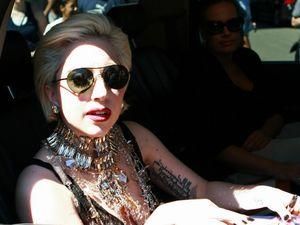 Леди Гага проиграла свой домен фанатам Леди Гага проиграла свой домен фанатам