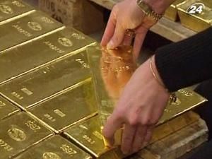 За три недели стоимость золота упала на 19%