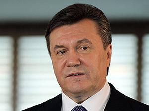 Янукович доручив Азарову надати допомогу для Лівії