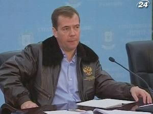 Медведєв: влада РФ не шкодуватиме грошей на оборону 
