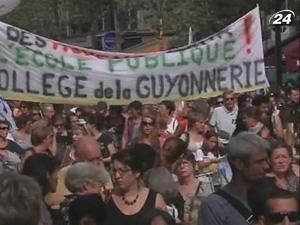 У Франції масово страйкують учителі та викладачі