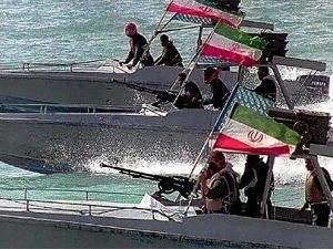 Іран хоче відправити військові кораблі до кордонів США