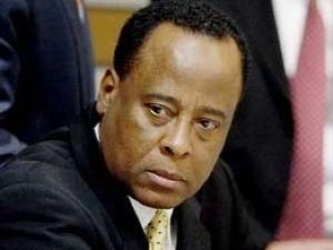 Врачу Майкла Джексона грозит четыре года тюрьмы Врачу Майкла Джексона грозит четыре года тюрьмы