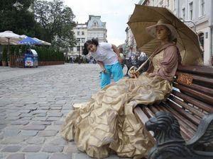 У Римі заборонять "живі статуї" У Римі заборонять "живі статуї"